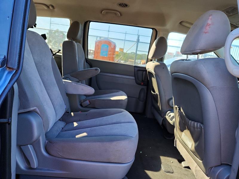 2012 KIA Sedona lx