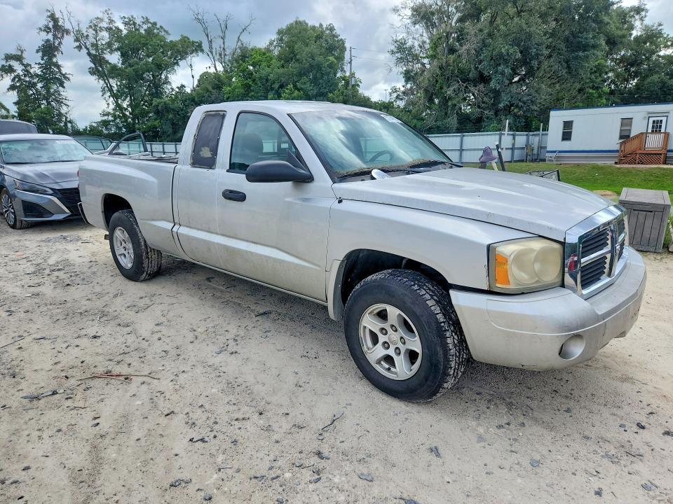 2006 Dodge Dakota slt