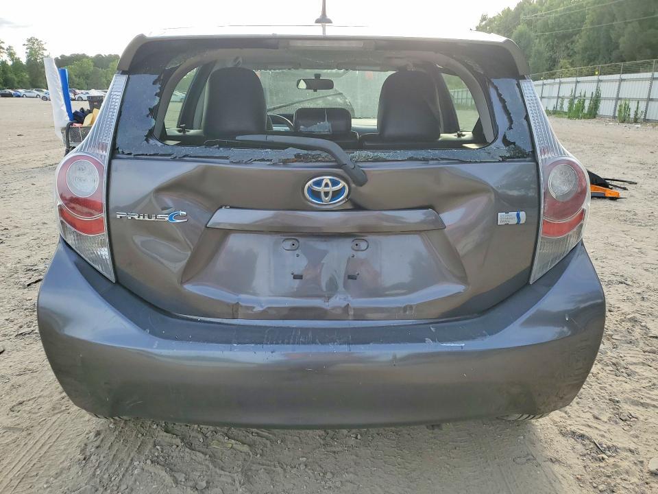 2014 Toyota Prius c Three
