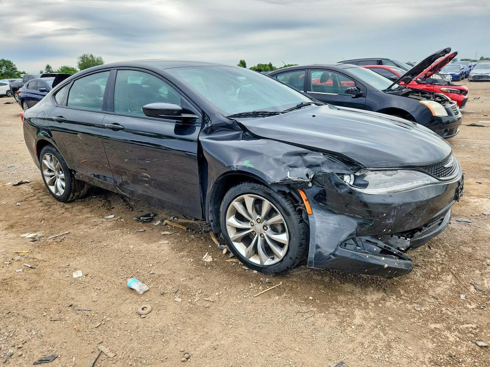 2015 Chrysler 200 s