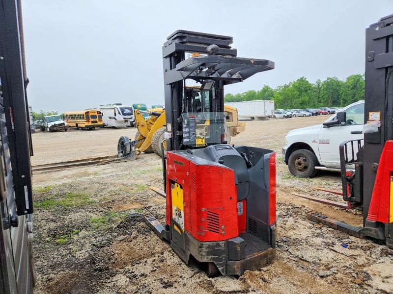 2018 Raymond 7300 Deep