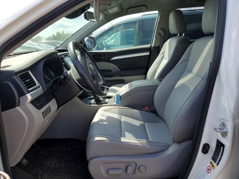 2019 Toyota Highlander le Plus