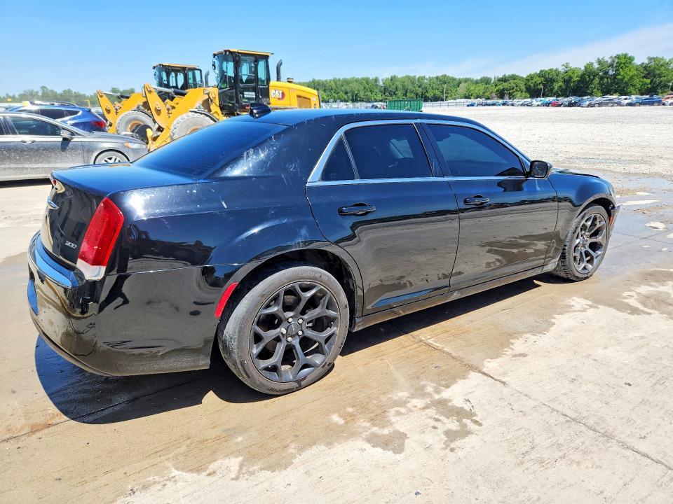 2015 Chrysler 300 Limited