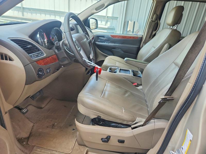 2013 Chrysler Town & Country Touring
