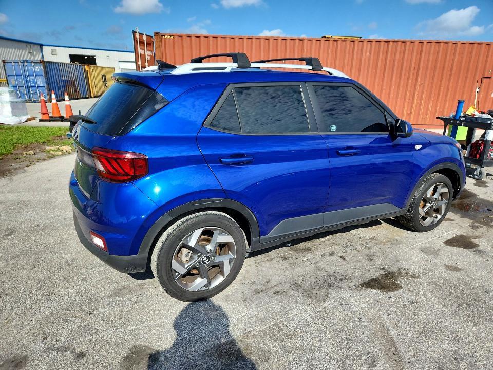 2021 Hyundai Venue sel
