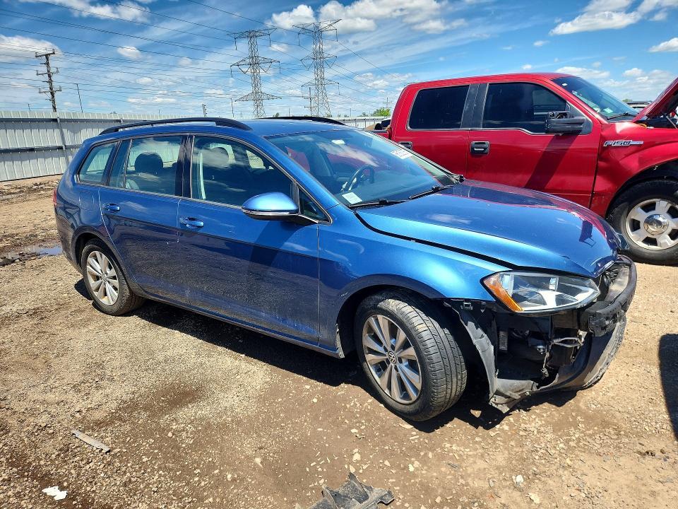 2017 Volkswagen Golf Sportwagen s