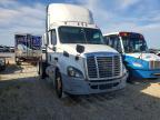 2015 Freightliner Cascadia Semi Truck