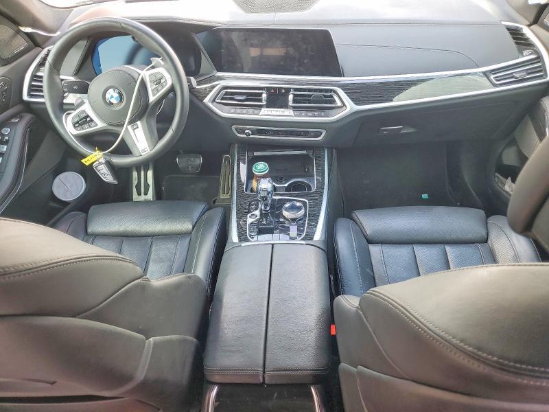 2022 BMW X7 M50i