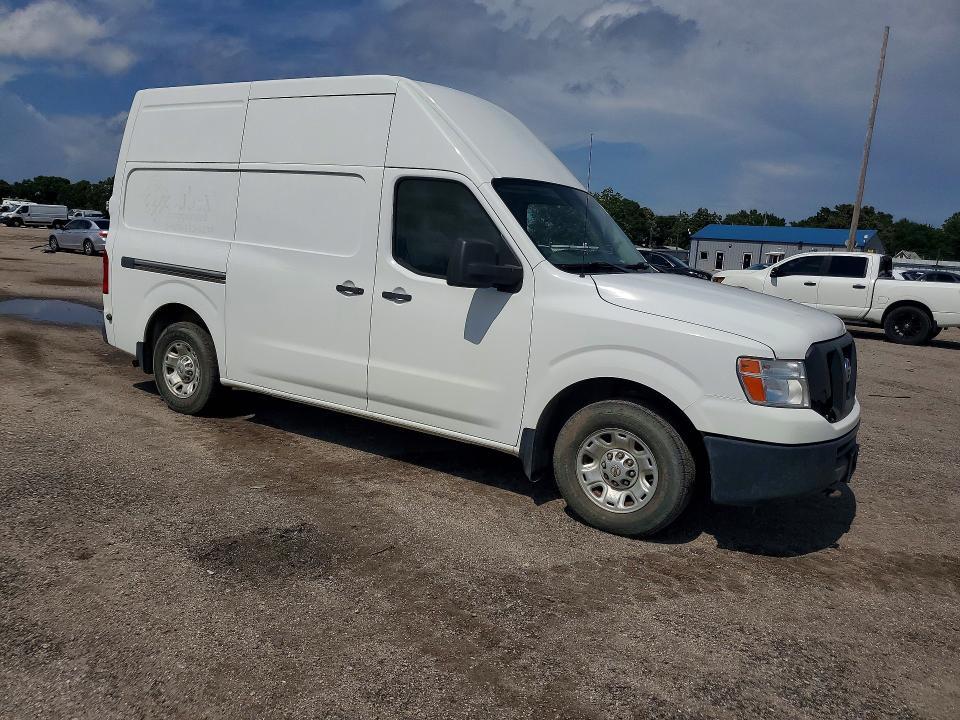2018 Nissan NV 2500 HD SV