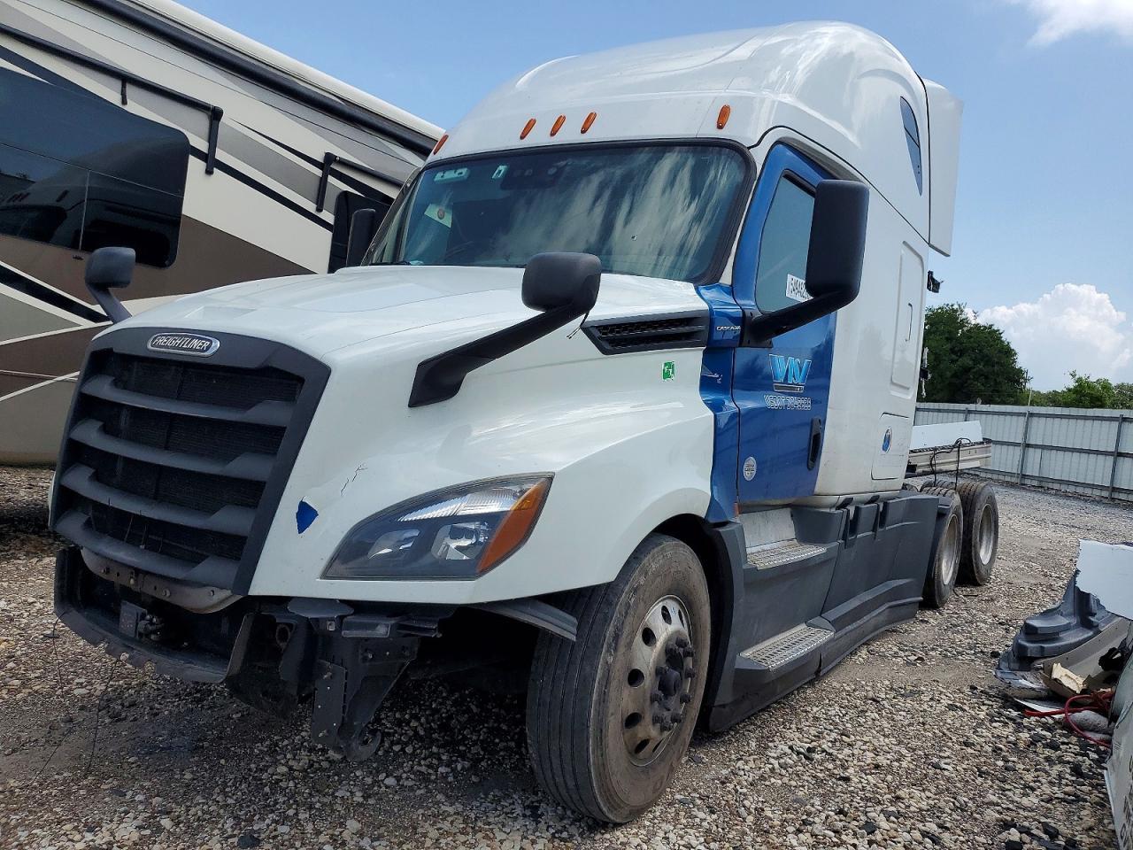 2021 Freightliner Cascadia 126 Semi Truck