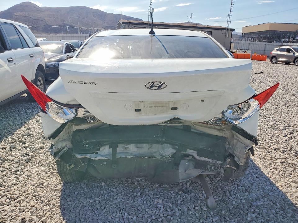 2012 Hyundai Accent gls