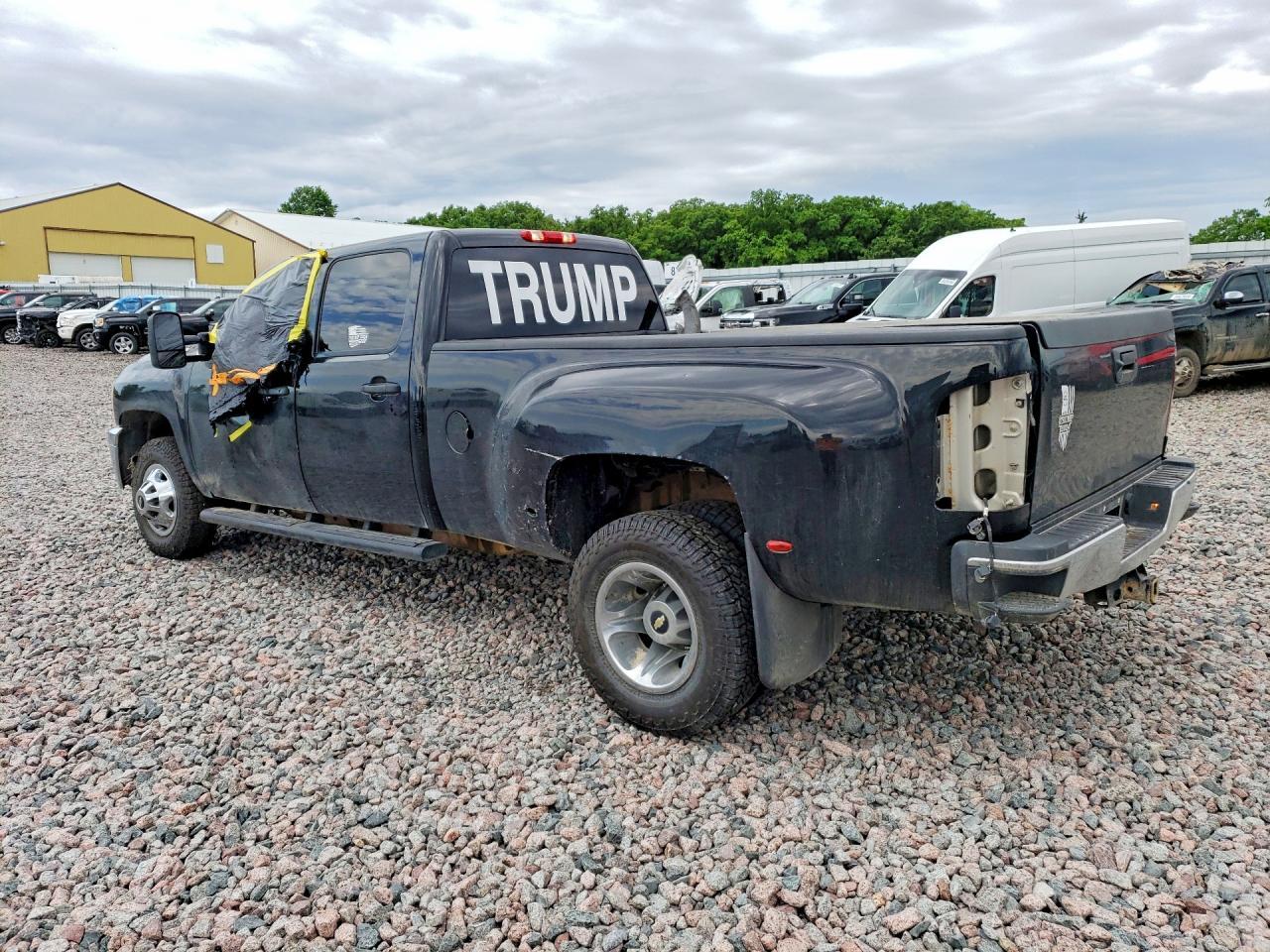 2013 Chevrolet Silverado K3500 LT