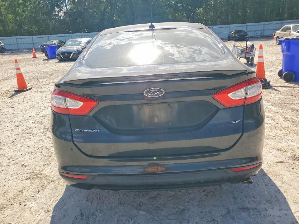 2015 Ford Fusion se