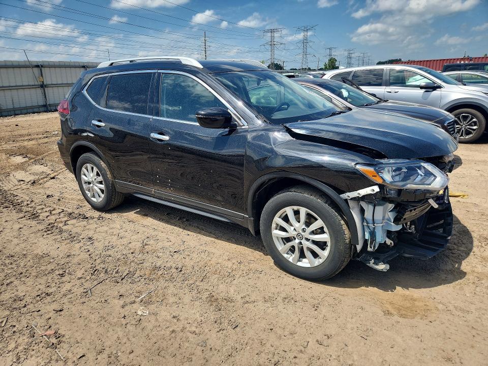 2018 Nissan Rogue sv