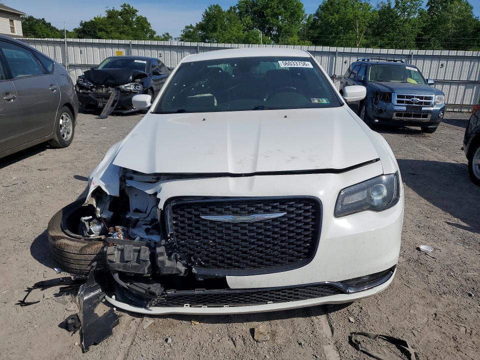 2019 Chrysler 300 s