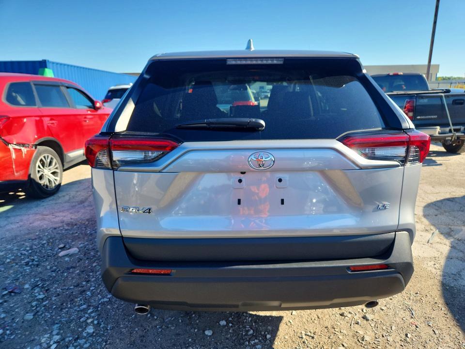 2025 Toyota Rav4 le