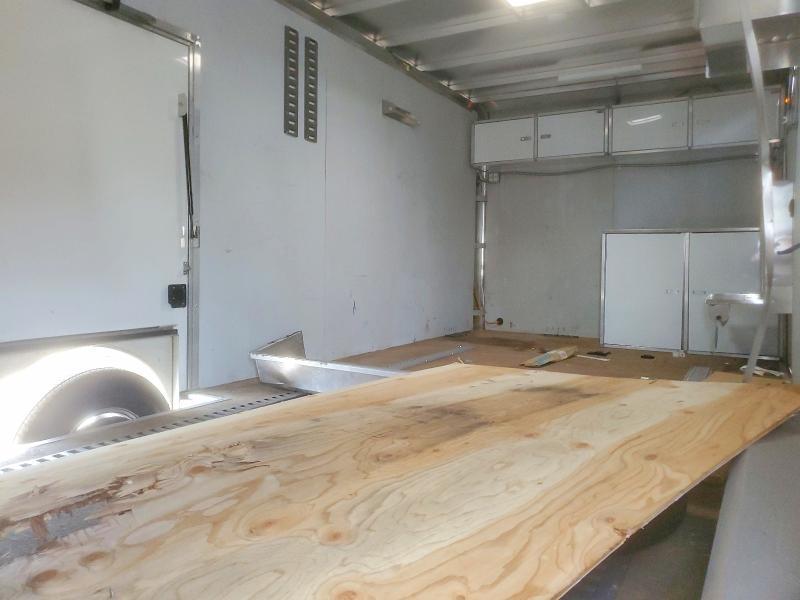 2018 Aluminum Trailer Co 2018 Aluminum RAVAB8524+0_2T5.2K Enclosed Cargo TR