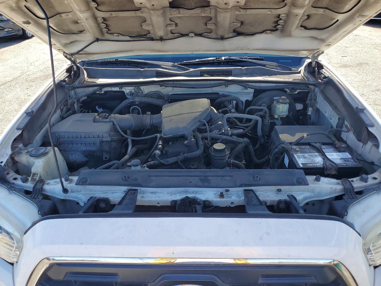 2016 Toyota Tacoma SR5