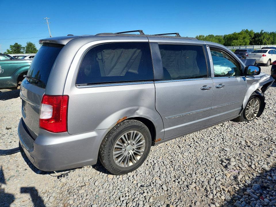 2013 Chrysler Town & Country Touring l