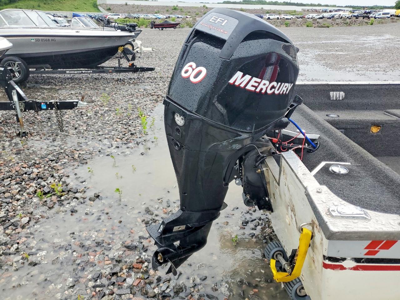 1986 Yarcraft Boat