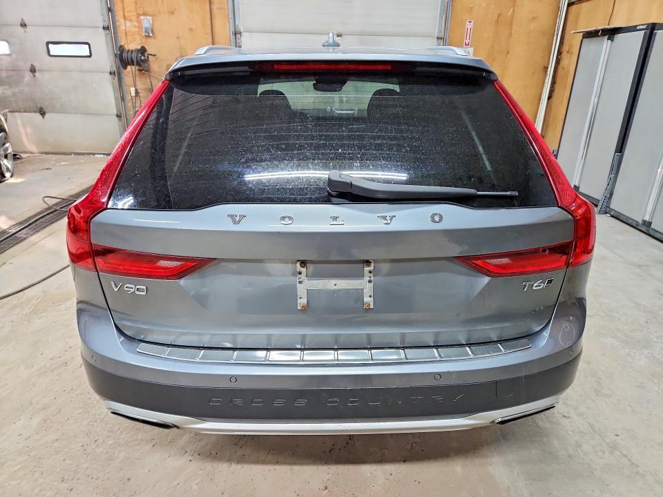 2017 Volvo V90 Cross Country T6 Inscription
