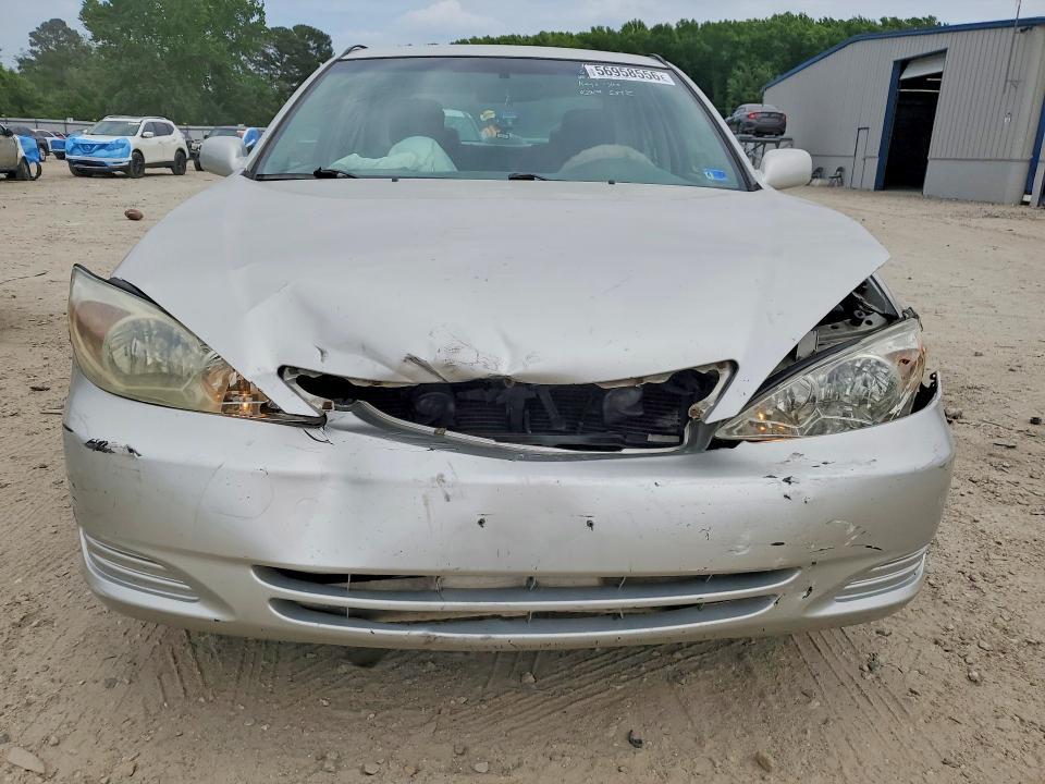 2004 Toyota Camry le