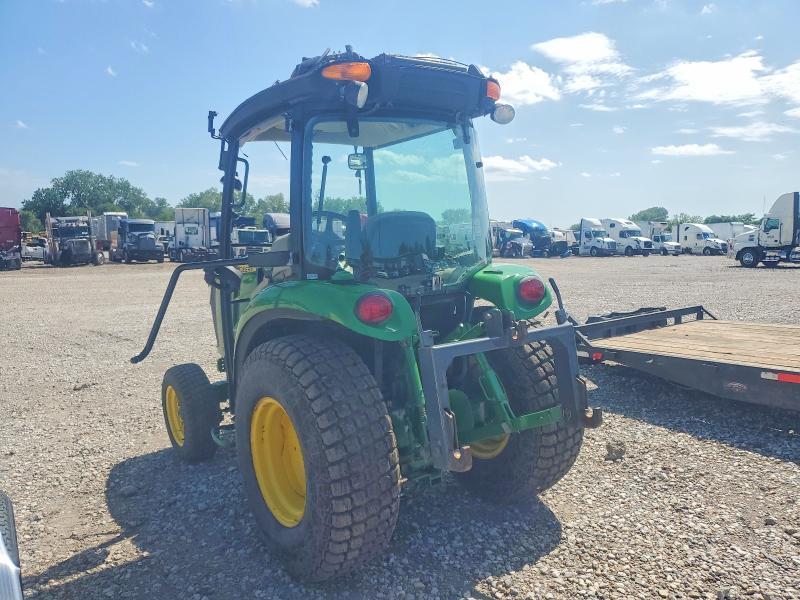2016 John Deere 3033R Tractor