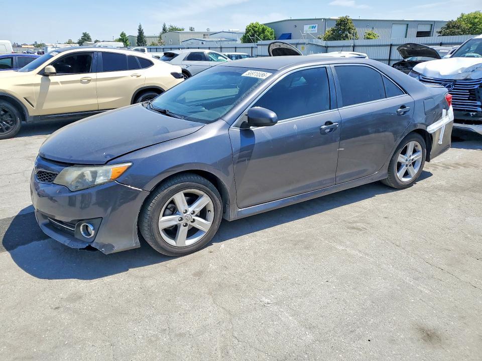 2014 Toyota Camry se