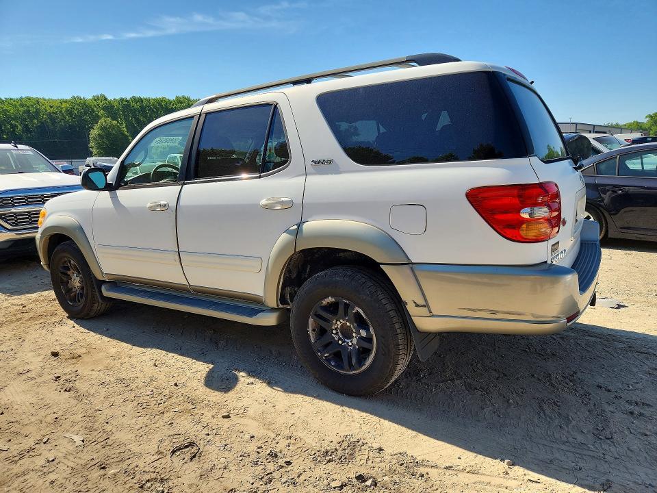 2004 Toyota Sequoia SR5