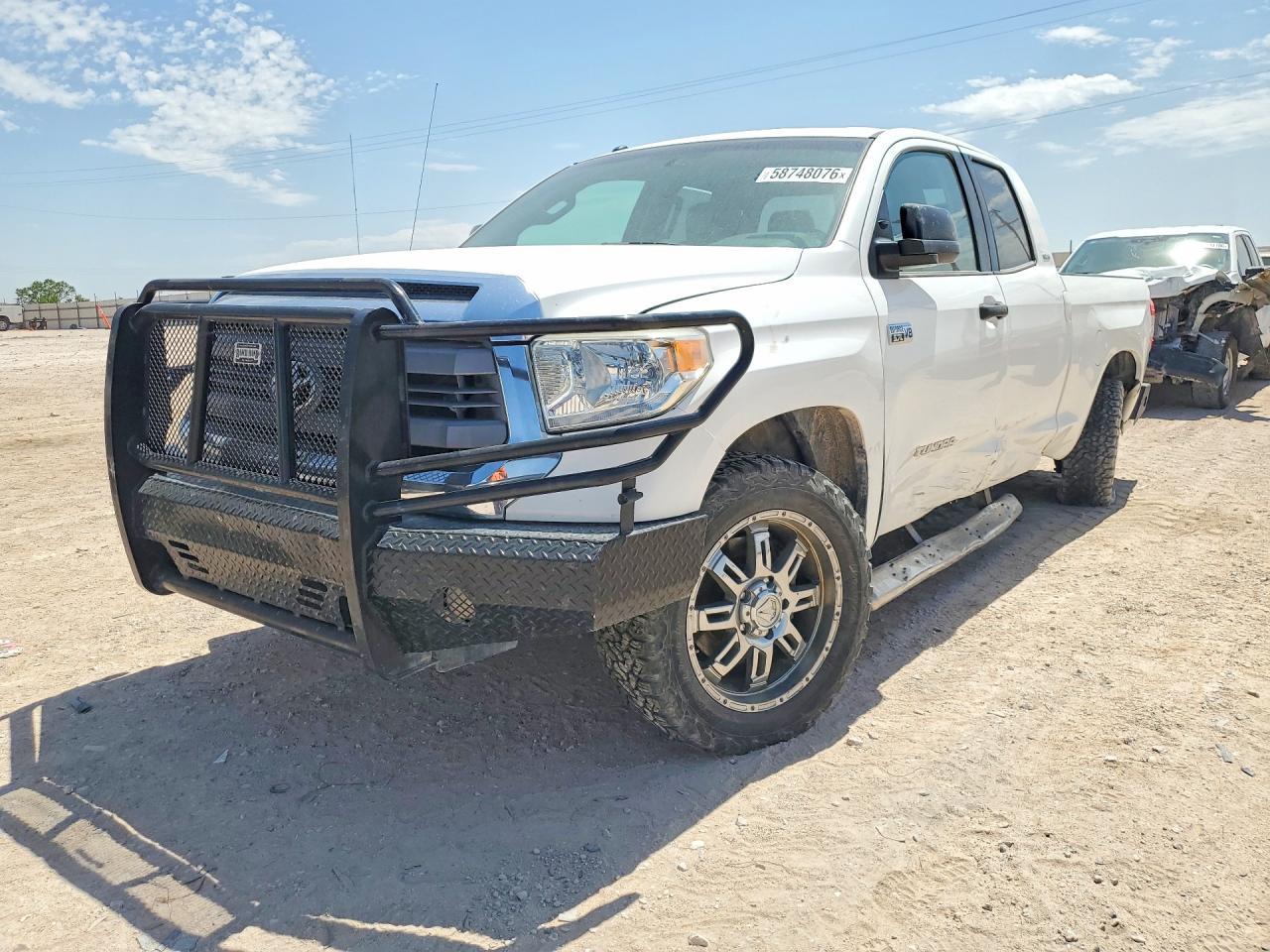 2014 Toyota Tundra SR5