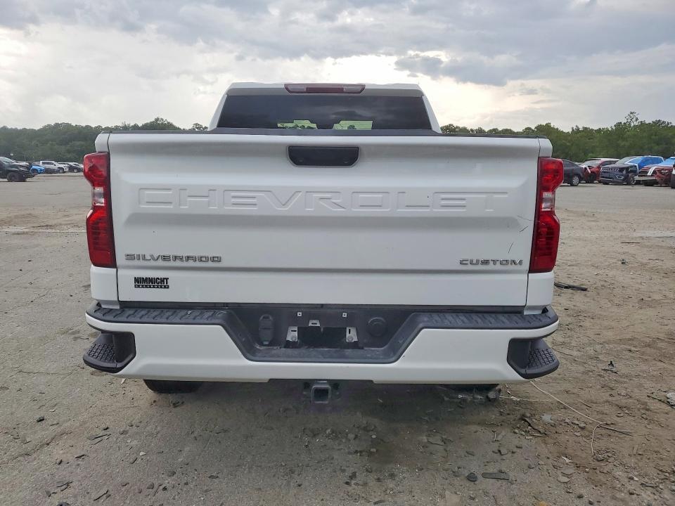 2025 Chevrolet Silverado C1500 Custom