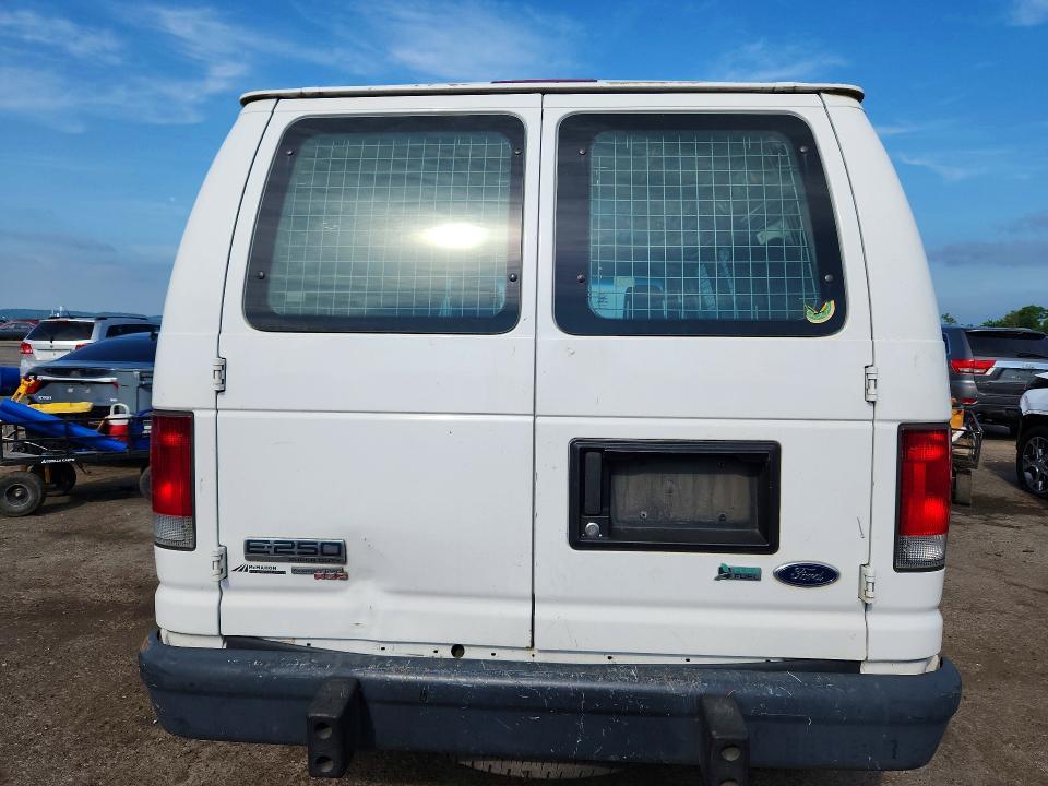 2013 Ford Econoline E250 van