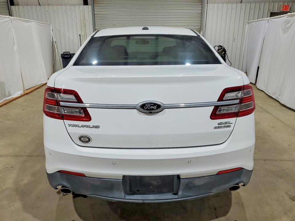 2015 Ford Taurus sel