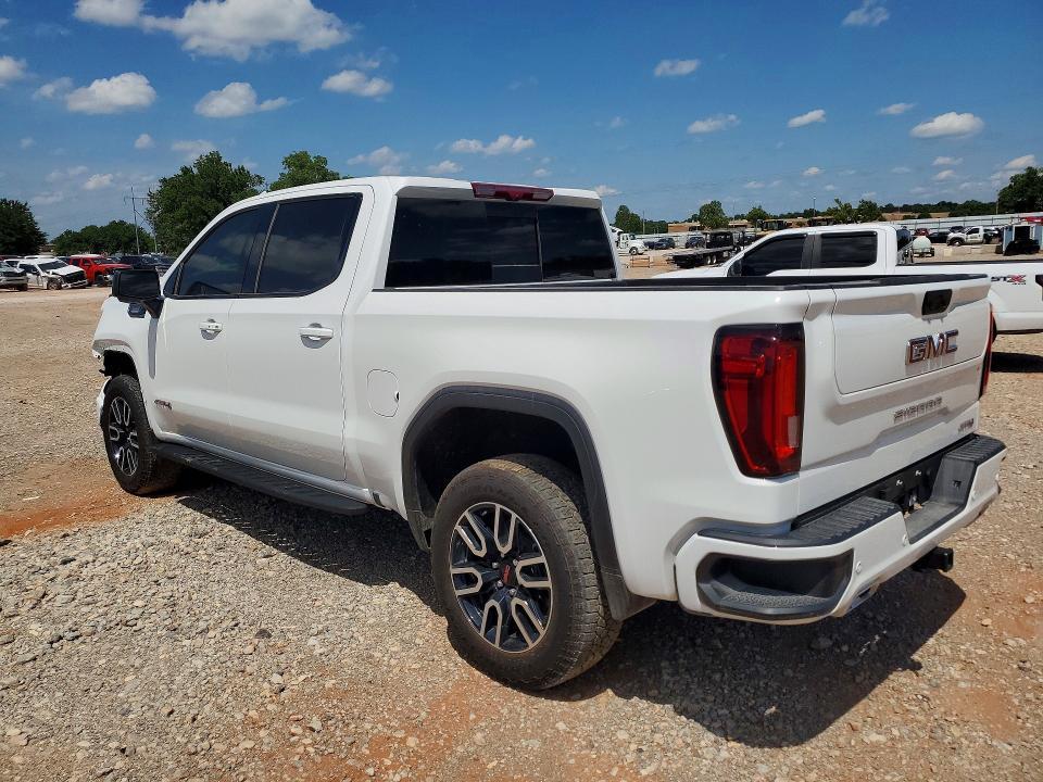 2025 GMC Sierra K1500 AT4