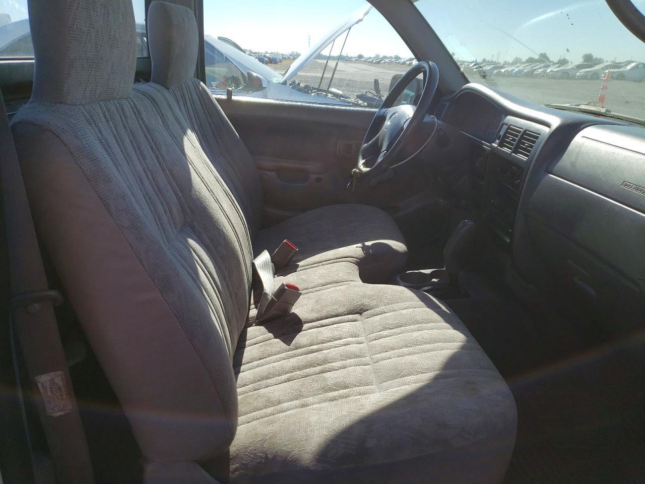 2001 Toyota Tacoma Base