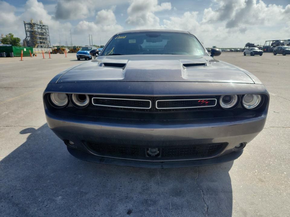 2015 Dodge Challenger sxt Plus