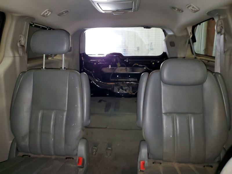 2010 Chrysler Town & Country Touring