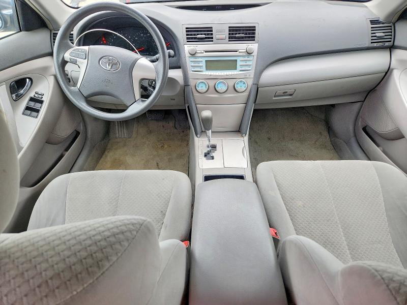2009 Toyota Camry le
