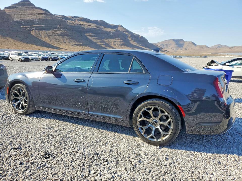 2016 Chrysler 300 s