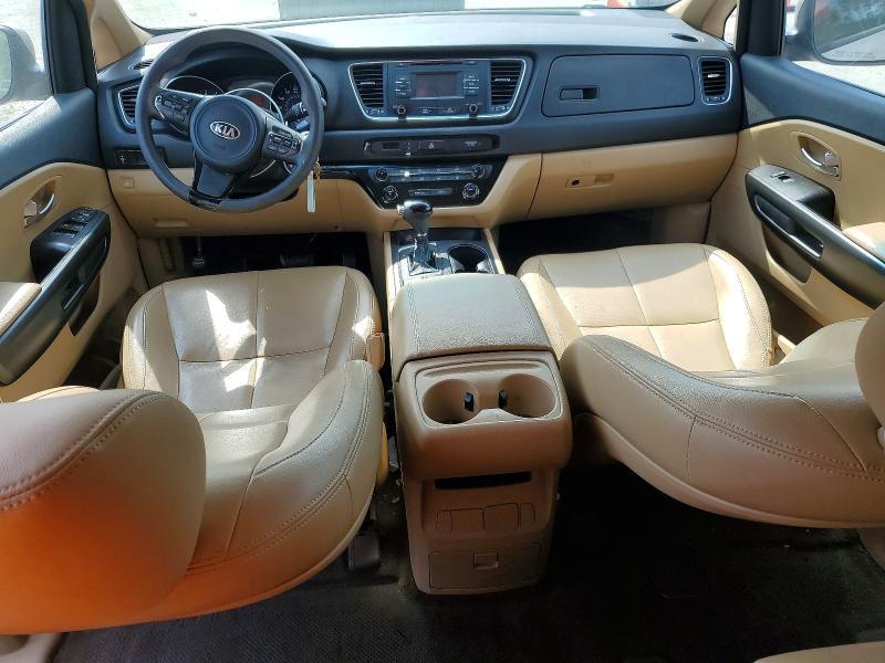 2017 KIA Sedona lx
