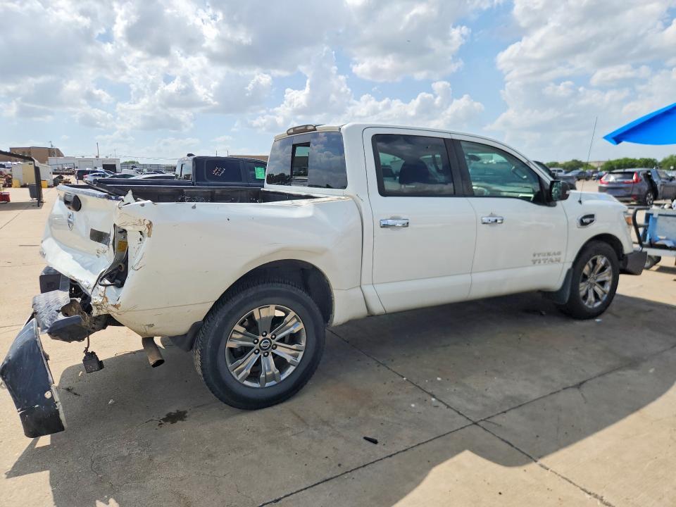 2017 Nissan Titan SV
