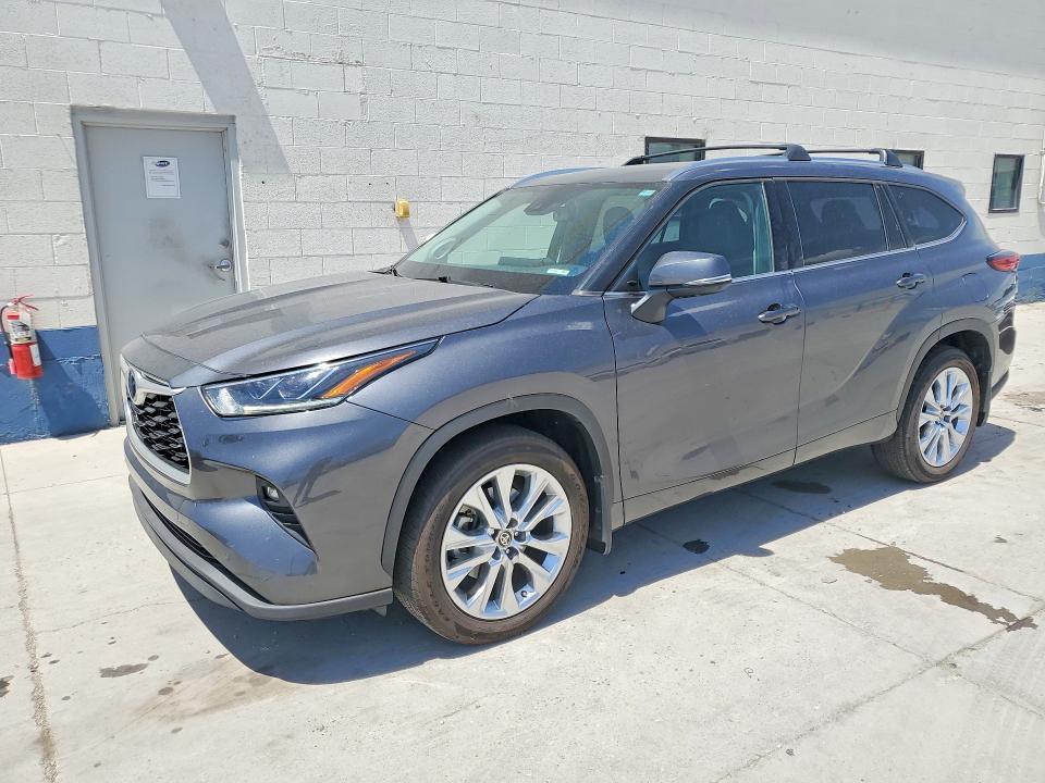 2021 Toyota Highlander Limited