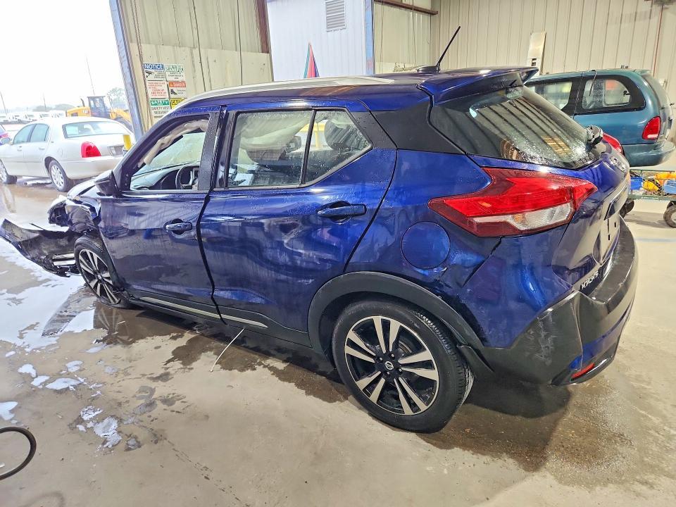 2019 Nissan Kicks sr