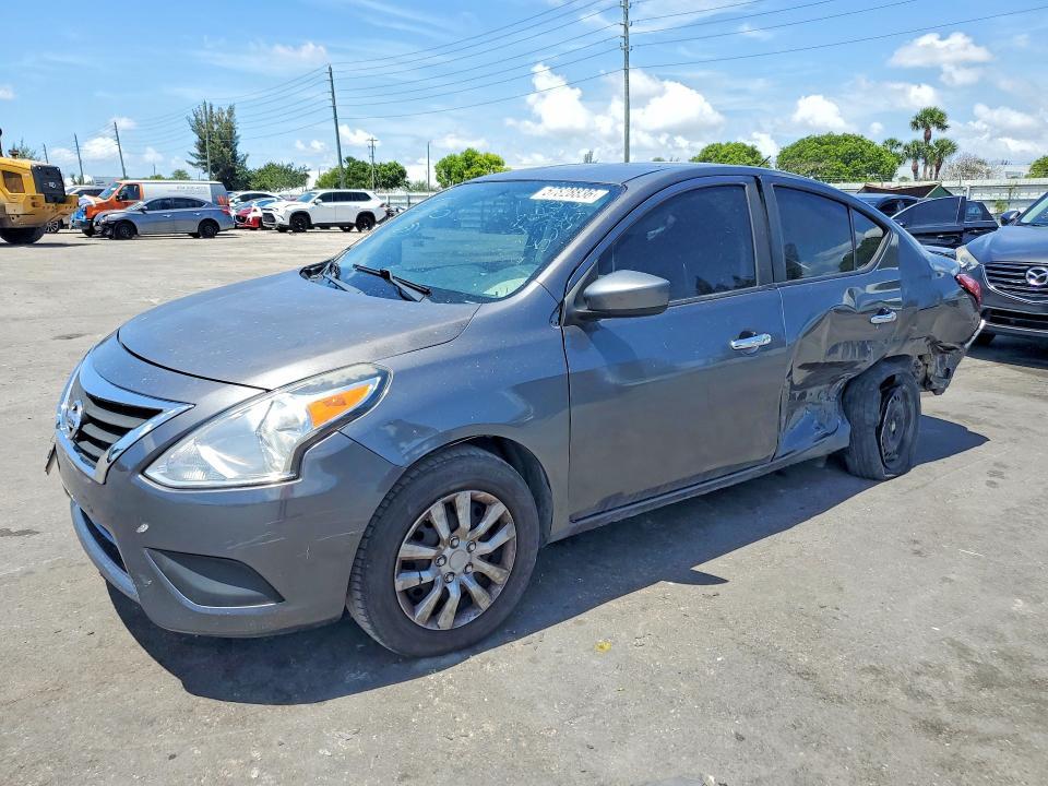 2018 Nissan Versa SV