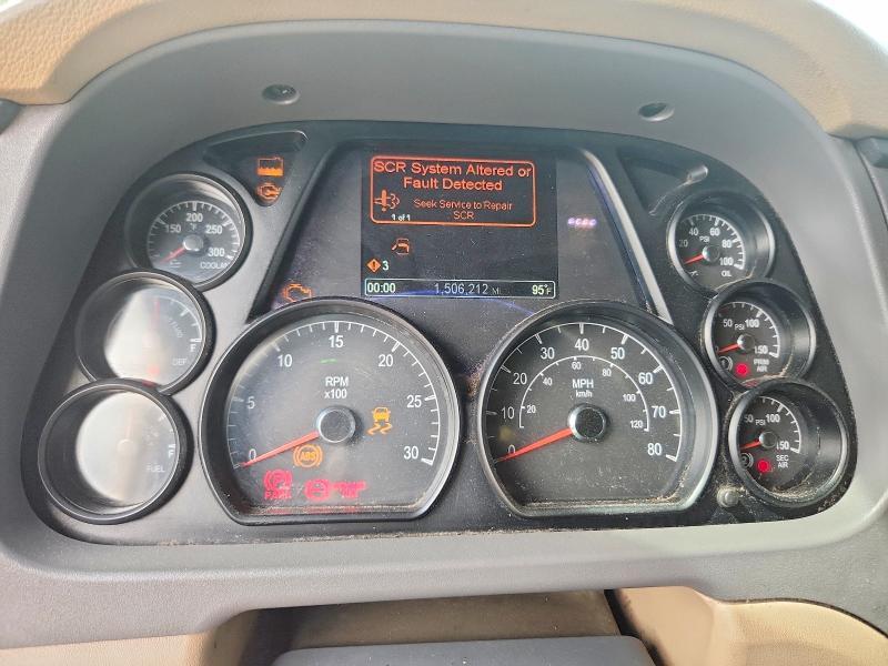 2015 Peterbilt 579 Semi Truck