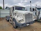 2000 Freightliner Semi Truck