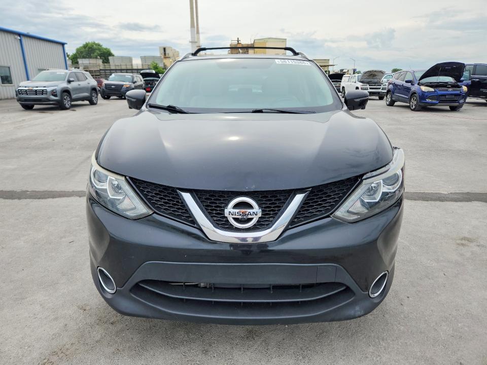 2017 Nissan Rogue Sport sl