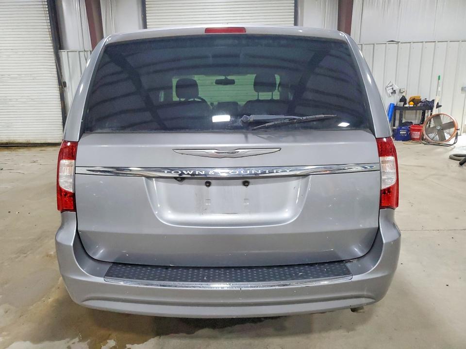 2013 Chrysler Town & Country Touring