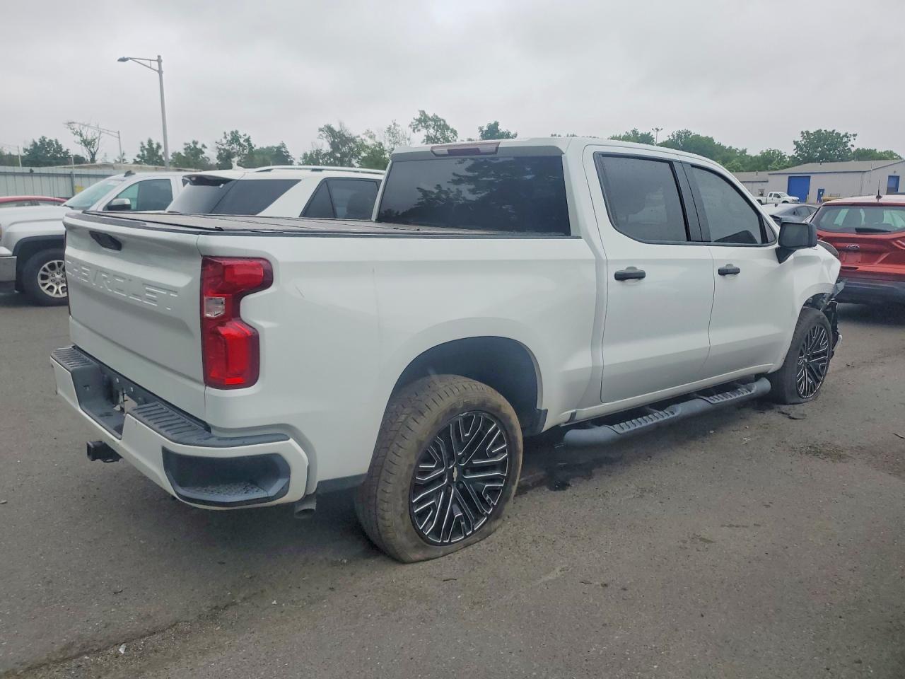 2021 Chevrolet Silverado K1500 Custom