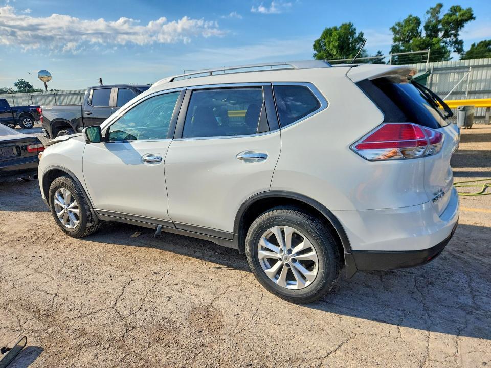 2016 Nissan Rogue sv